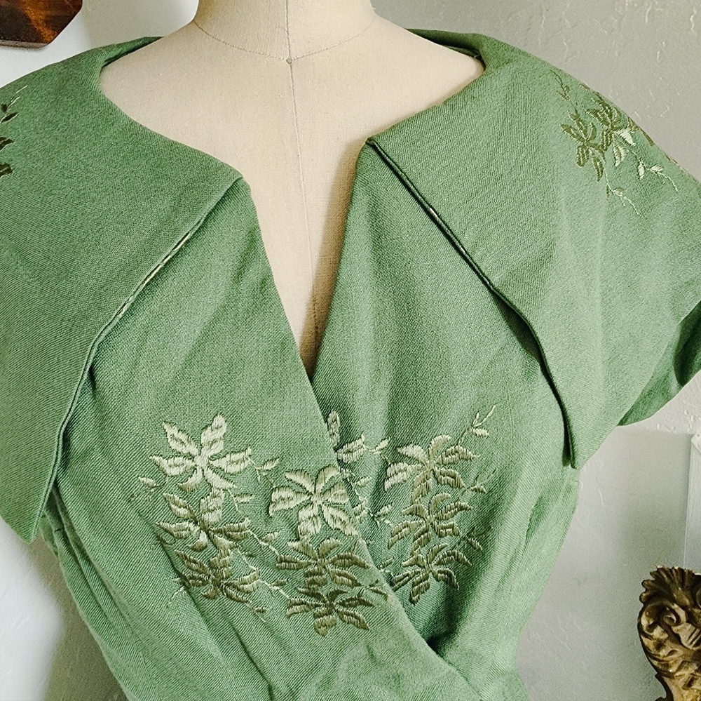 1950s Wiggle Dress - image 4